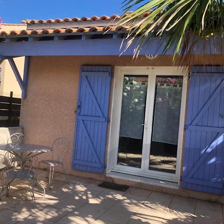 Proche Narbonne - AUDE 11- Saint pierre la Mer - ravissant pavillon plain pied F2- vaste terrasse - résidence avec piscine à 800M de la plage -Climatisé- parking privé - wifi gratuit Esterno foto