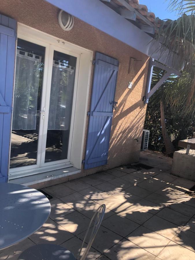 Proche Narbonne - AUDE 11- Saint pierre la Mer - ravissant pavillon plain pied F2- vaste terrasse - résidence avec piscine à 800M de la plage -Climatisé- parking privé - wifi gratuit Esterno foto